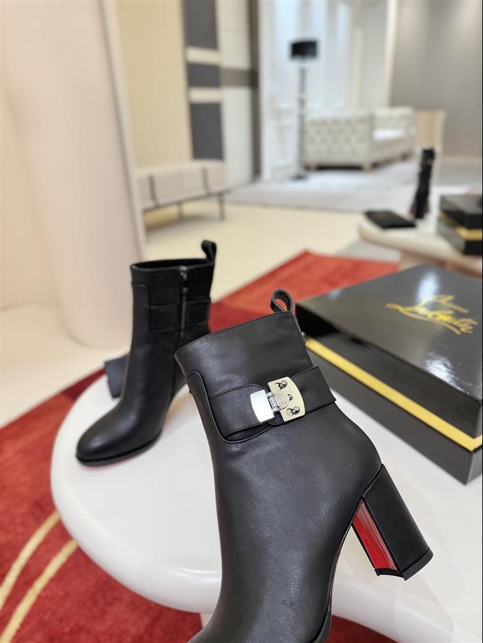 2025112818913962 390